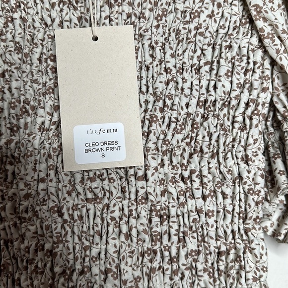 THE FEMM Cleo brown floral puff sleeve smocked mini dress NWT - Picture 6 of 8